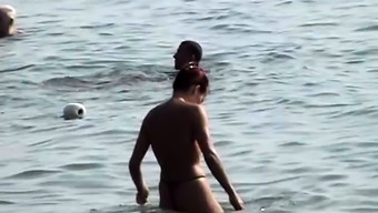 Voyeur on public beach. Cook Jerking and Oral Sex-Stimulation