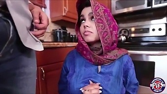 Hot Arab Teen Gets Creampied By Her Maid