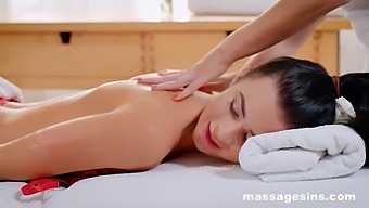 I Gave My Masseuse Full Freedom With Me